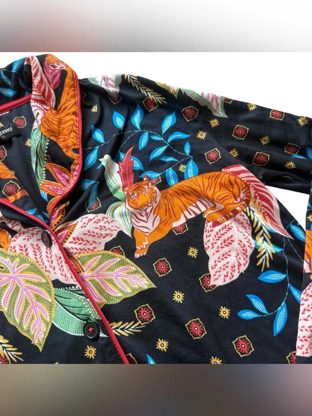 Room Service Tiger Floral Pajama Set Black Button Front Lounge Sleepwear S Cozy